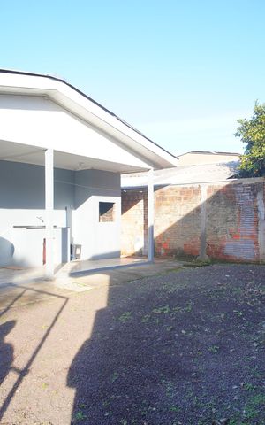 Casa à venda com 79m², 2 quartos e 4 vagasQuintal