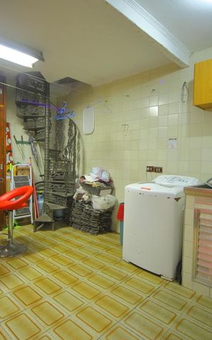 Casa à venda com 182m², 2 quartos e 1 vagaÁrea de Serviço