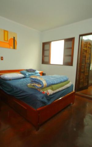Casa à venda com 182m², 2 quartos e 1 vagaSuíte 