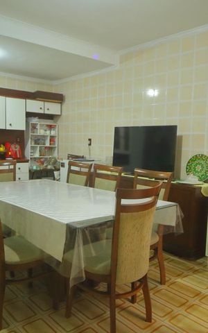 Casa à venda com 182m², 2 quartos e 1 vagaSala de jantar 