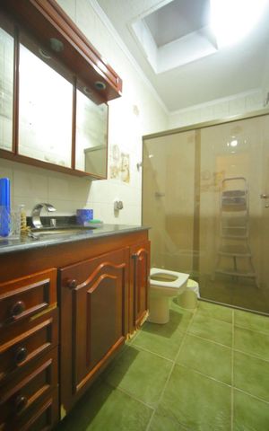 Casa à venda com 182m², 2 quartos e 1 vagaBanheiro Social 