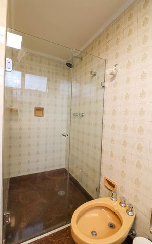 Apartamento para alugar com 132m², 3 quartos e 3 vagas Apartamento para alugar com 132m², 3 quartos e 3 vagasBanheiro
