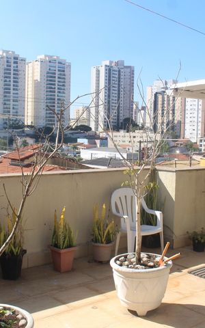 Casa à venda com 179m², 3 quartos e 3 vagasVaranda