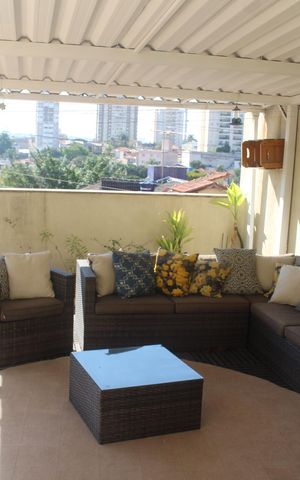 Casa à venda com 179m², 3 quartos e 3 vagasVaranda
