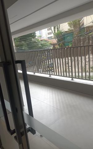 Apartamento à venda com 28m², 1 quarto e sem vaga Apartamento à venda com 28m², 1 quarto e sem vagaVaranda
