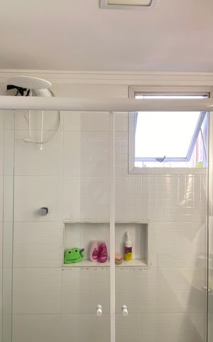 Apartamento à venda com 101m², 3 quartos e 2 vagas Apartamento à venda com 101m², 3 quartos e 2 vagasBanheiro da Suíte