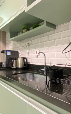 Apartamento à venda com 101m², 3 quartos e 2 vagas Apartamento à venda com 101m², 3 quartos e 2 vagasCozinha e Área de Serviço