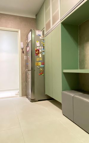 Apartamento à venda com 101m², 3 quartos e 2 vagas Apartamento à venda com 101m², 3 quartos e 2 vagasCozinha e Área de Serviço