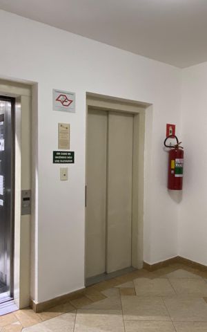 Apartamento à venda com 101m², 3 quartos e 2 vagas Apartamento à venda com 101m², 3 quartos e 2 vagasHall do Andar