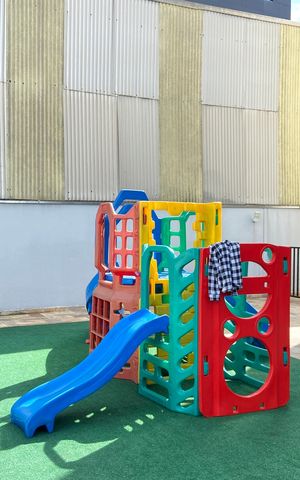 Apartamento à venda com 101m², 3 quartos e 2 vagas Apartamento à venda com 101m², 3 quartos e 2 vagasÁrea comum - Playground