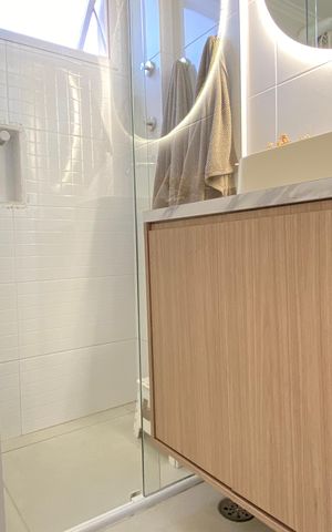 Apartamento à venda com 101m², 3 quartos e 2 vagas Apartamento à venda com 101m², 3 quartos e 2 vagasBanheiro 1