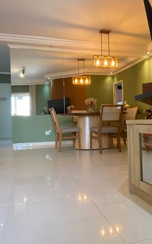 Apartamento à venda com 101m², 3 quartos e 2 vagas Apartamento à venda com 101m², 3 quartos e 2 vagasSala