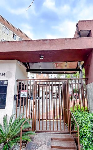 Apartamento à venda com 75m², 2 quartos e 1 vagaFachada 