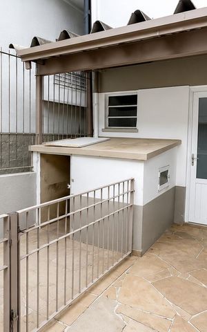 Casa para alugar com 486m², 4 quartos e 5 vagas Casa para alugar com 486m², 4 quartos e 5 vagasÁrea comum