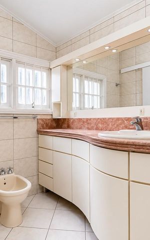 Casa para alugar com 486m², 4 quartos e 5 vagas Casa para alugar com 486m², 4 quartos e 5 vagasBanheiro da Suíte