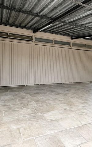 Casa para alugar com 486m², 4 quartos e 5 vagas Casa para alugar com 486m², 4 quartos e 5 vagasÁrea comum