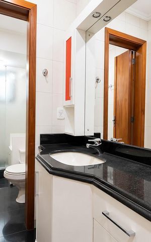 Casa para alugar com 486m², 4 quartos e 5 vagas Casa para alugar com 486m², 4 quartos e 5 vagasBanheiro social