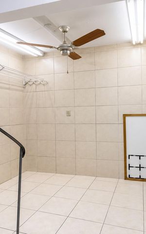 Casa para alugar com 486m², 4 quartos e 5 vagas Casa para alugar com 486m², 4 quartos e 5 vagasÁrea de serviço