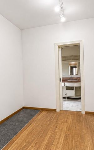 Casa para alugar com 486m², 4 quartos e 5 vagas Casa para alugar com 486m², 4 quartos e 5 vagasSuíte
