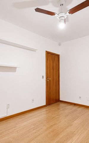 Casa para alugar com 486m², 4 quartos e 5 vagas Casa para alugar com 486m², 4 quartos e 5 vagasQuarto 4