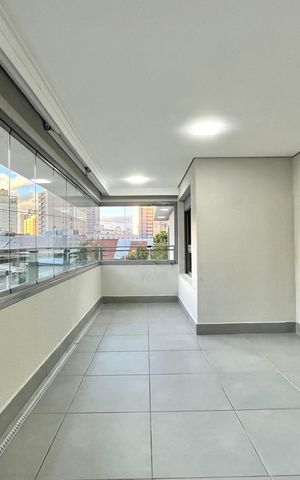 Apartamento à venda com 123m², 3 quartos e 2 vagasVaranda da Sala