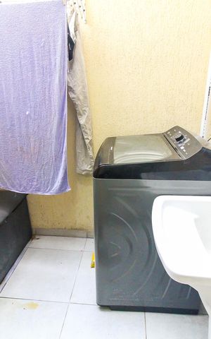 Casa de condomínio à venda com 68m², 2 quartos e 1 vaga Casa de condomínio à venda com 68m², 2 quartos e 1 vagaÁrea de serviço