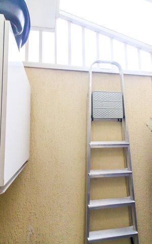 Casa de condomínio à venda com 68m², 2 quartos e 1 vaga Casa de condomínio à venda com 68m², 2 quartos e 1 vagaÁrea de serviço