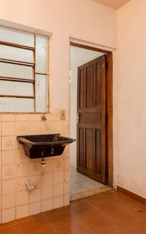 Casa para alugar com 80m², 2 quartos e sem vagaÁrea de Serviço