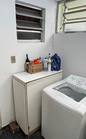Casa à venda com 100m², 3 quartos e 1 vaga Casa à venda com 100m², 3 quartos e 1 vagaÁrea de Serviço