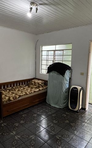 Casa à venda com 100m², 3 quartos e 1 vaga Casa à venda com 100m², 3 quartos e 1 vagaSala
