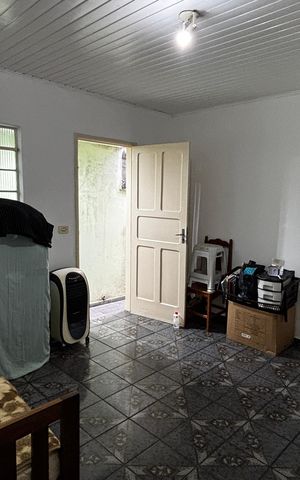 Casa à venda com 100m², 3 quartos e 1 vaga Casa à venda com 100m², 3 quartos e 1 vagaSala