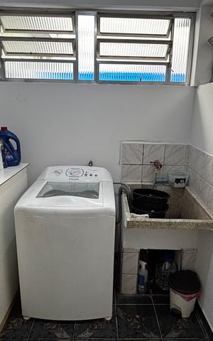 Casa à venda com 100m², 3 quartos e 1 vaga Casa à venda com 100m², 3 quartos e 1 vagaÁrea de Serviço