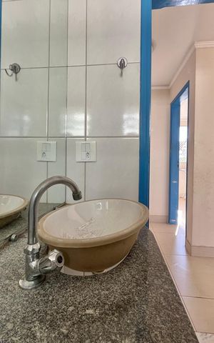 Apartamento para alugar com 60m², 3 quartos e 2 vagasBanheiro
