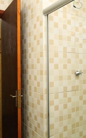 Casa de condomínio à venda com 62m², 2 quartos e 1 vagaBanheiro social