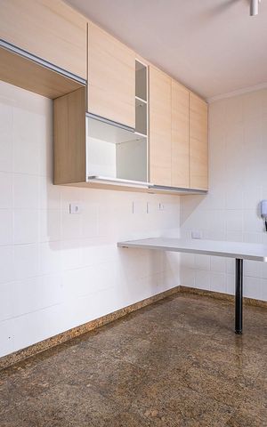 Casa à venda com 240m², 3 quartos e 3 vagas Casa à venda com 240m², 3 quartos e 3 vagasCozinha