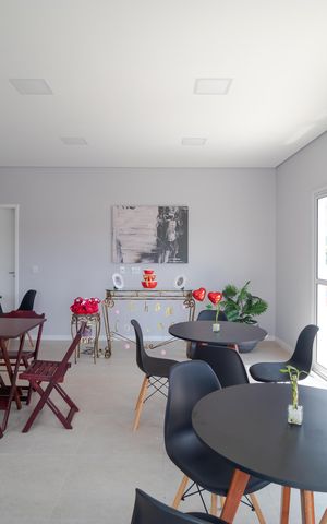 Apartamento para alugar com 49m², 2 quartos e 1 vaga Apartamento para alugar com 49m², 2 quartos e 1 vagaÁrea comum - Salão de festas