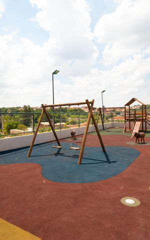 Apartamento para alugar com 49m², 2 quartos e 1 vaga Apartamento para alugar com 49m², 2 quartos e 1 vagaÁrea comum - Playground