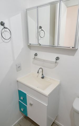 Apartamento para alugar com 58m², 2 quartos e 1 vagaBanheiro