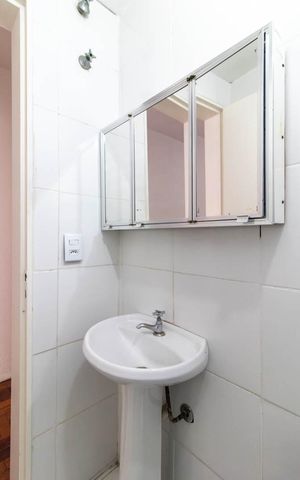 Apartamento para alugar com 46m², 1 quarto e sem vaga Apartamento para alugar com 46m², 1 quarto e sem vagaBanheiro