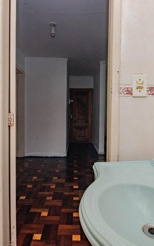 Apartamento à venda com 70m², 2 quartos e sem vaga Apartamento à venda com 70m², 2 quartos e sem vagaBanheiro social