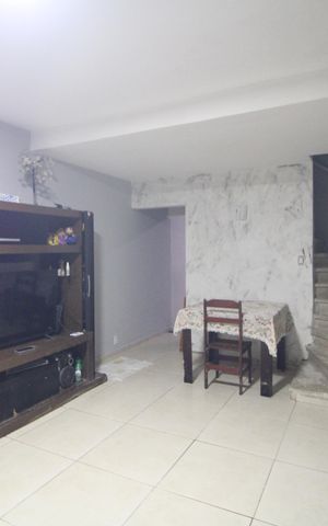 Casa à venda com 110m², 3 quartos e 1 vagaSala