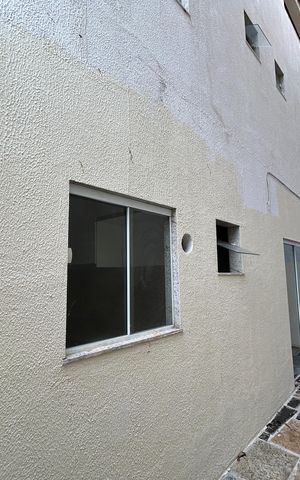 Casa para alugar com 200m², 2 quartos e 2 vagasFachada