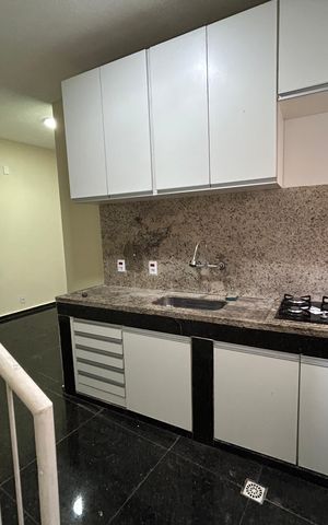 Casa para alugar com 200m², 2 quartos e 2 vagasCozinha