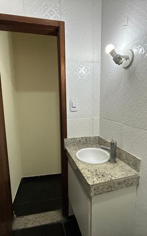 Casa para alugar com 200m², 2 quartos e 2 vagasBanheiro Social 1