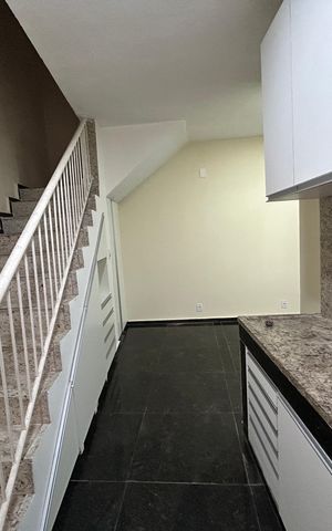 Casa para alugar com 200m², 2 quartos e 2 vagasCozinha