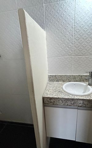 Casa para alugar com 200m², 2 quartos e 2 vagasBanheiro da Suíte 1