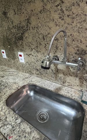 Casa para alugar com 200m², 2 quartos e 2 vagasCozinha
