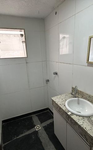 Casa para alugar com 200m², 2 quartos e 2 vagasBanheiro Social 2