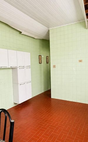 Casa à venda com 96m², 3 quartos e sem vaga Casa à venda com 96m², 3 quartos e sem vagaCozinha