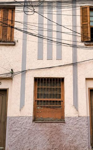 Casa à venda com 96m², 3 quartos e sem vaga Casa à venda com 96m², 3 quartos e sem vagaFachada
